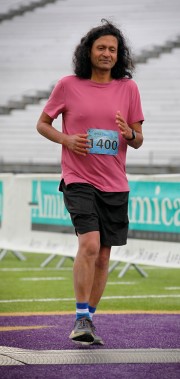 Anu Garg finishing the Seattle Marathon, Husky Stadium, Nov 26, 2022